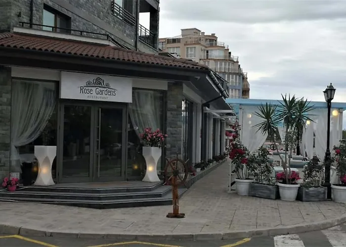 アパート Emi ポモリエ